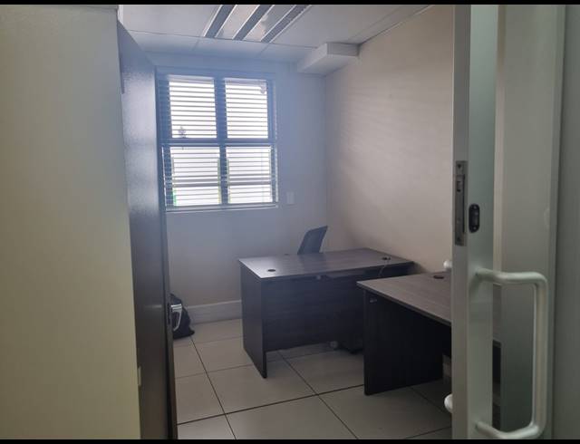226M² OFFICE TO LET IN SONHEUWEL